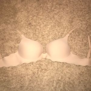 ‘Very Sexy’ Victoria Secret Push-up Bra